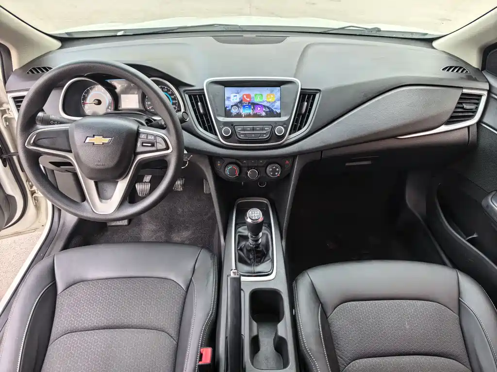 Chevrolet Cavalier 2017 — фото 10