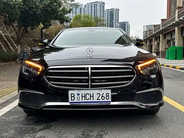 Mercedes-Benz E-Class 2023