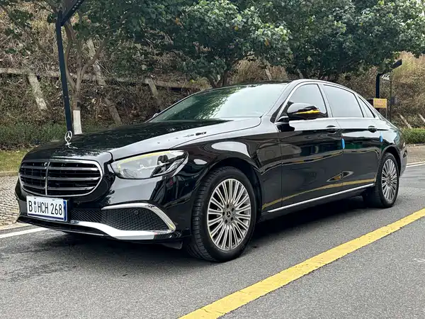Mercedes-Benz E-Class 2023