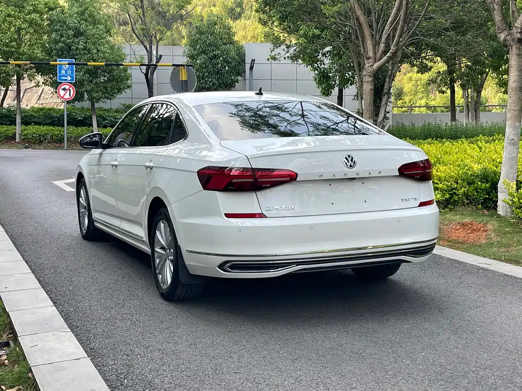 Volkswagen Passat 2020 — фото 4