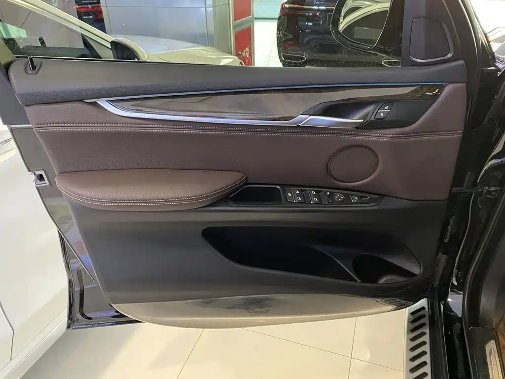 BMW X5 2018 — фото 12