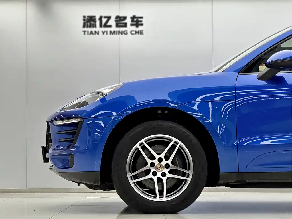 Porsche Macan 2017 — фото 9