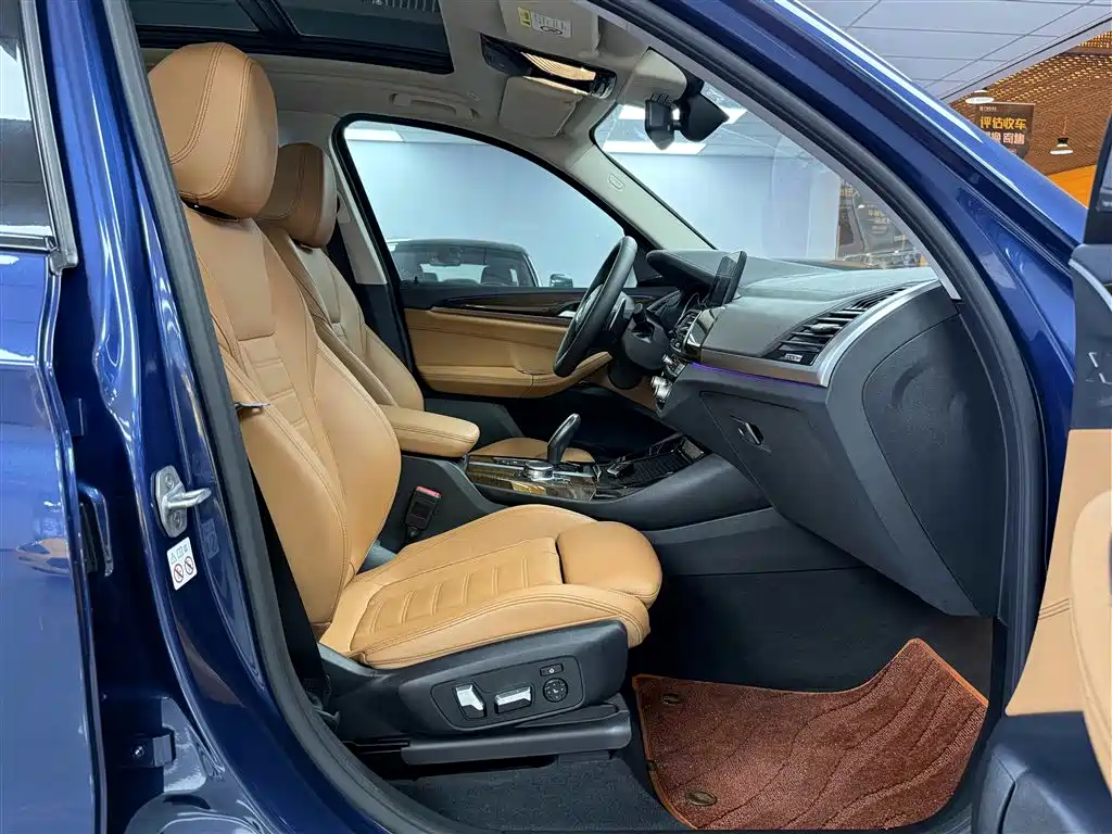 BMW X3 2018 — фото 12