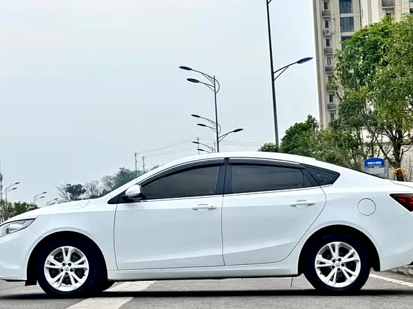 MG GT 2016