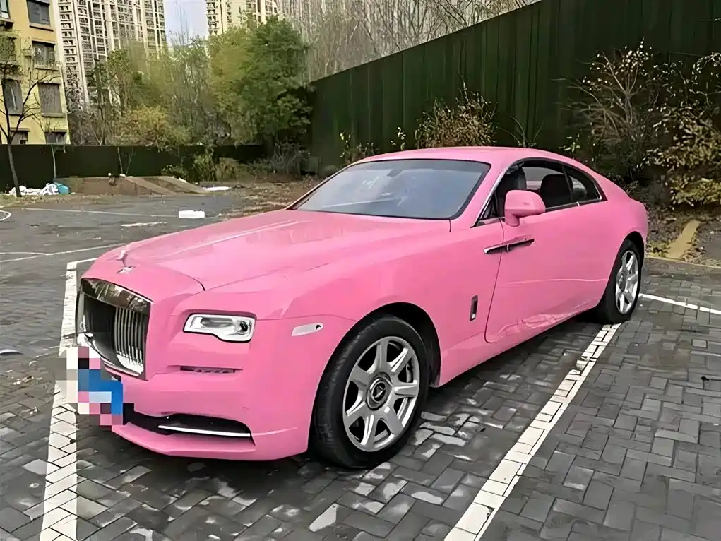 Rolls-Royce Phantom 2018 — фото 1