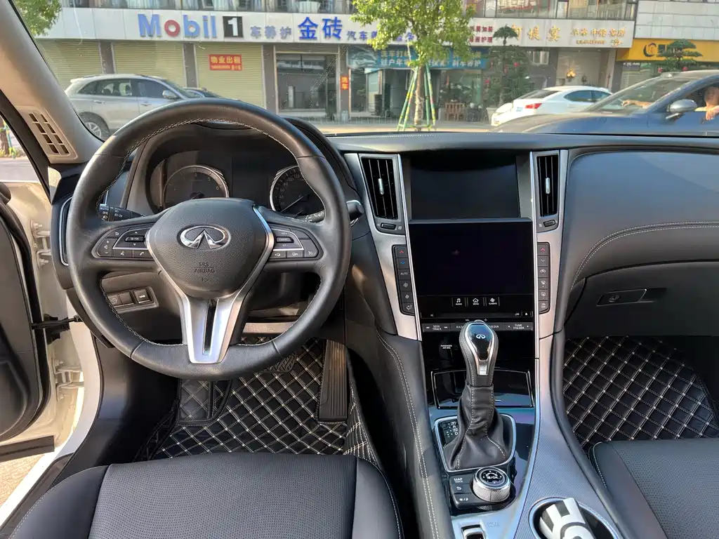 Infiniti Q50L 2018 — фото 15
