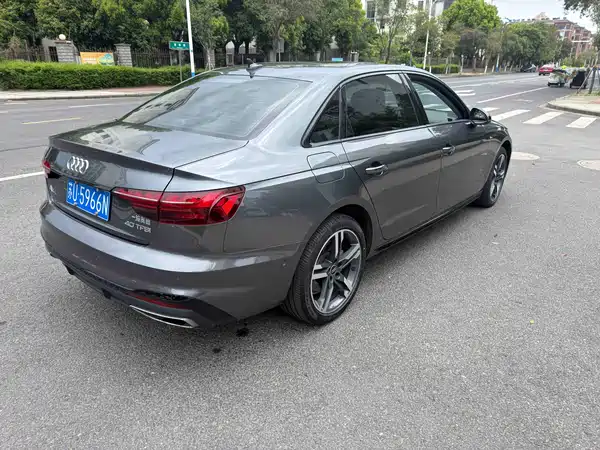 Audi A4L 2023