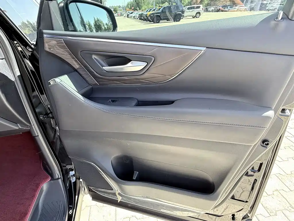 Toyota Vellfire 2024 — фото 20