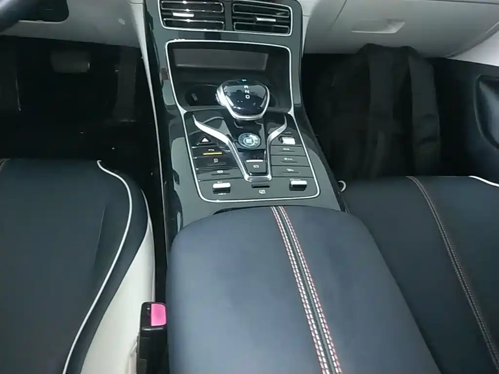BYD Qin PLUS 2022 — фото 14
