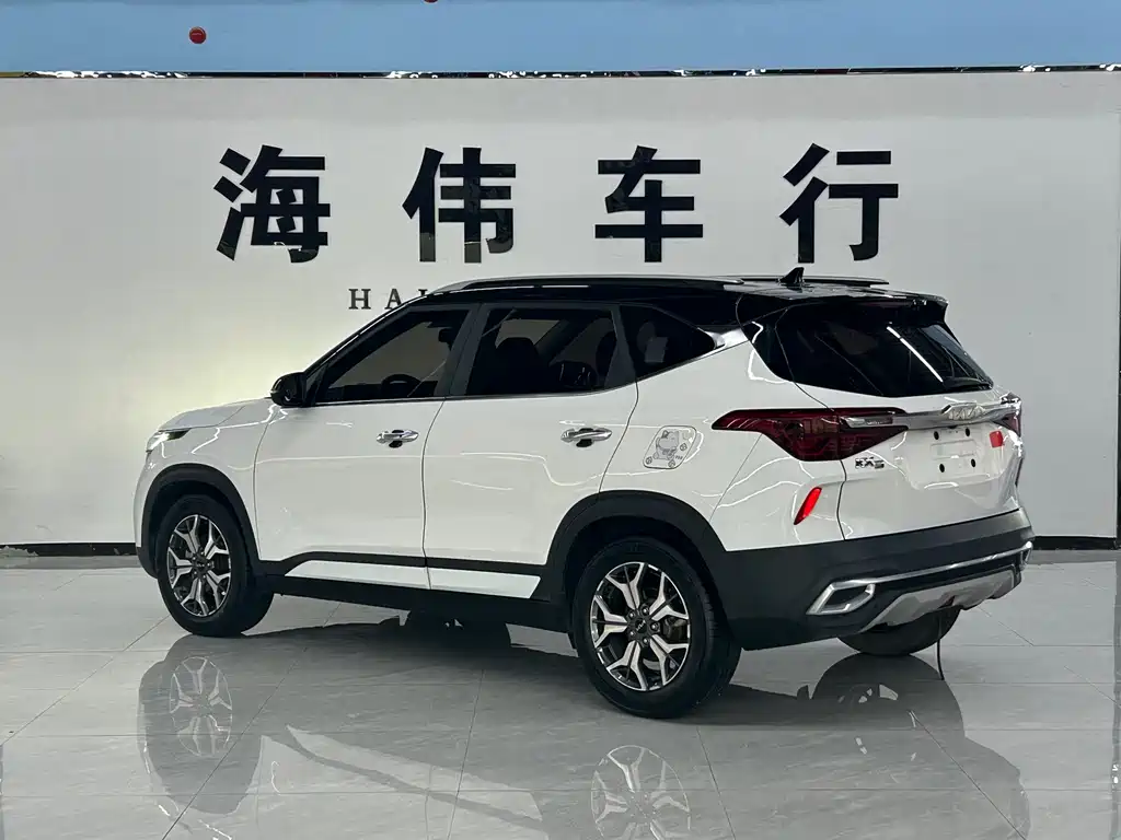 Kia KX3 2022 — фото 11