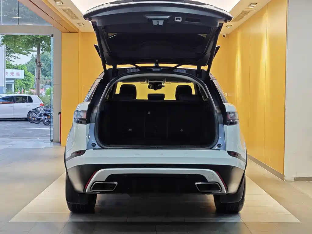 Land Rover Velar 2018 — фото 30