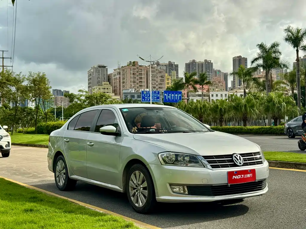 Volkswagen Lavida 2014
