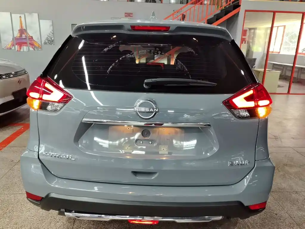 Nissan X-Trail 2025