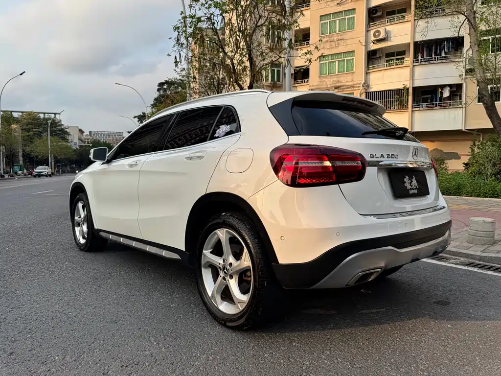 Mercedes-Benz GLA 2017 — фото 5