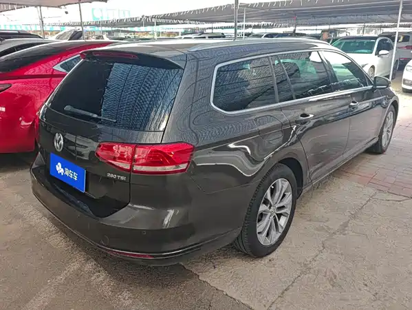 Volkswagen Viloran 2016