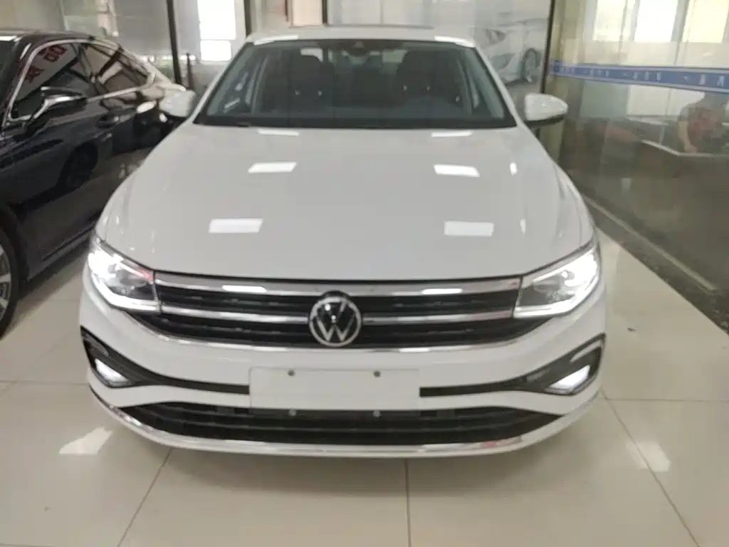 Volkswagen Bora 2023