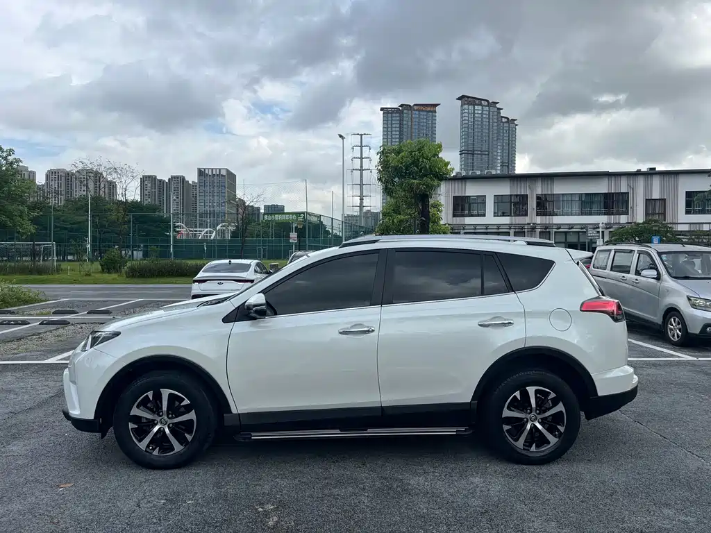 Toyota RAV4 2019