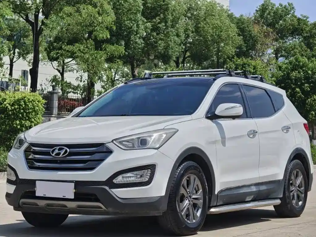 Hyundai Santa Fe 2013 — фото 1