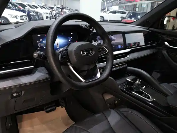 Geely Xingyue L 2025