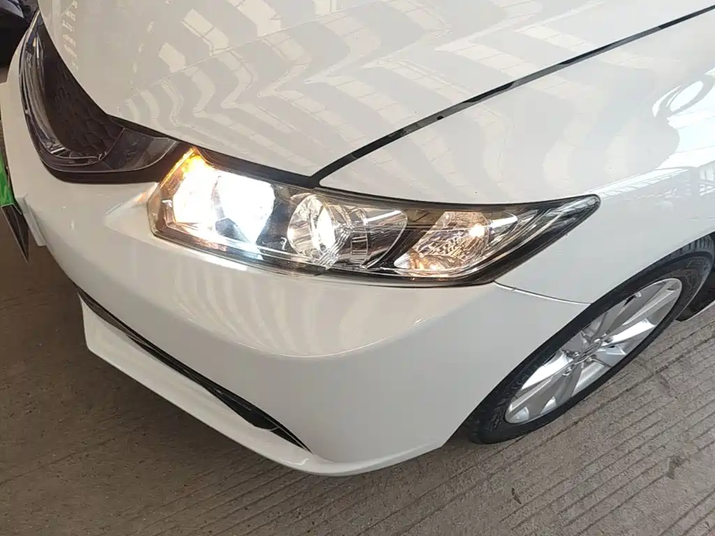 Honda Civic 2015 — фото 24