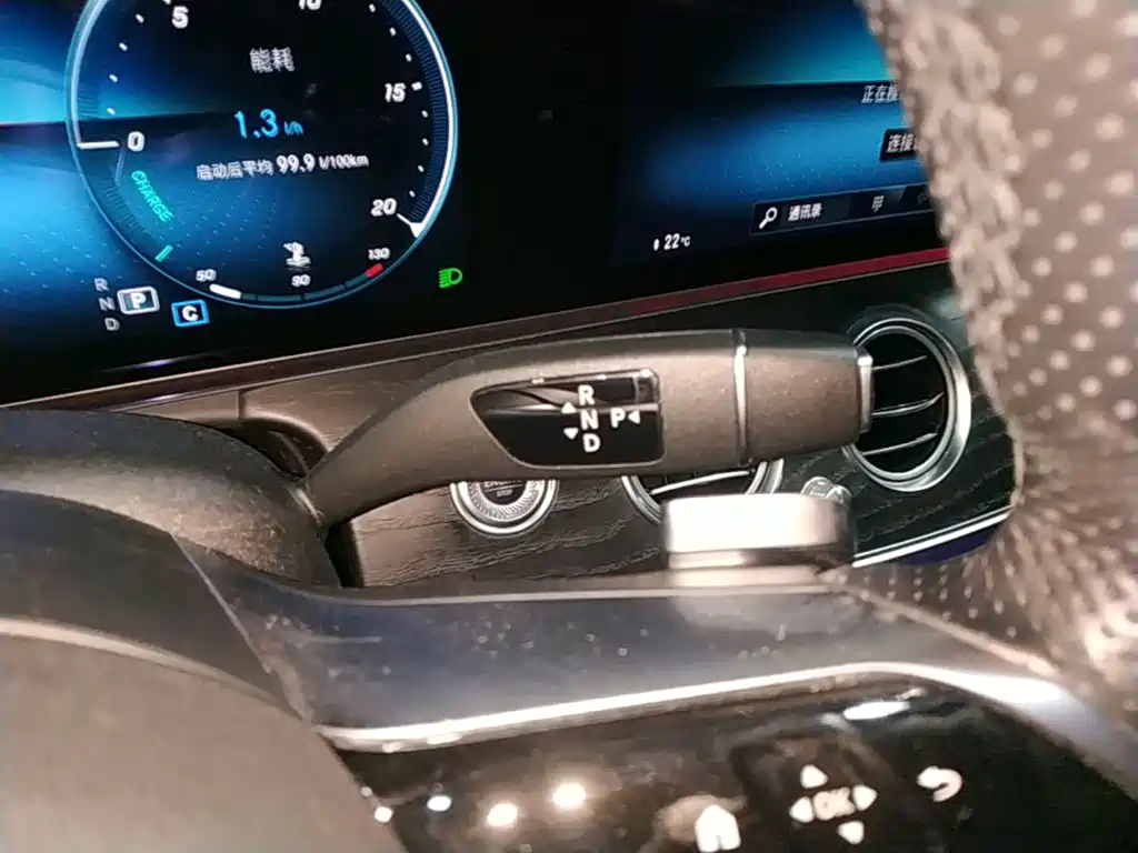 Mercedes-Benz E-Class 2022 — фото 14