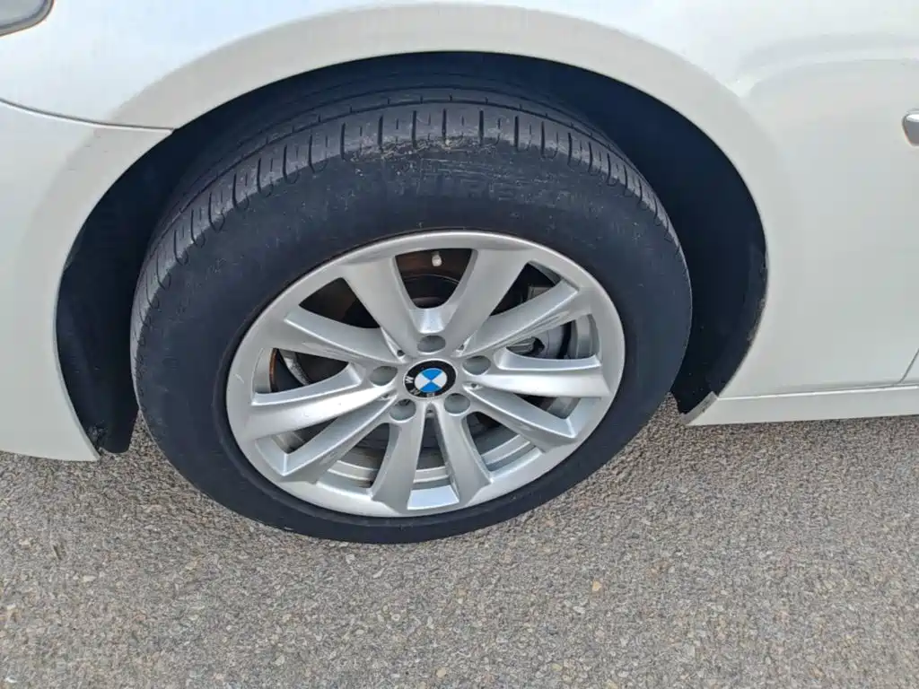 BMW 5 Series 2014 — фото 23