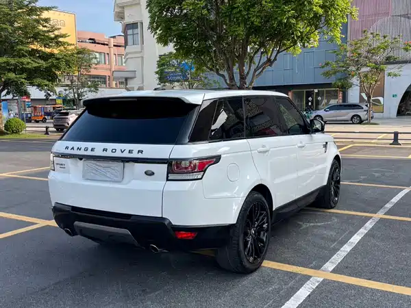 Land Rover Range Rover Sport 2016