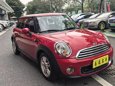 MINI MINI 2011