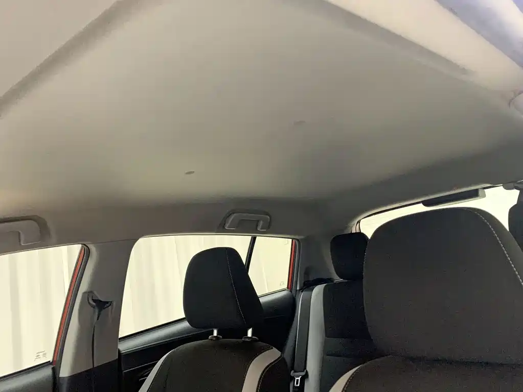 Toyota Yaris L 2022