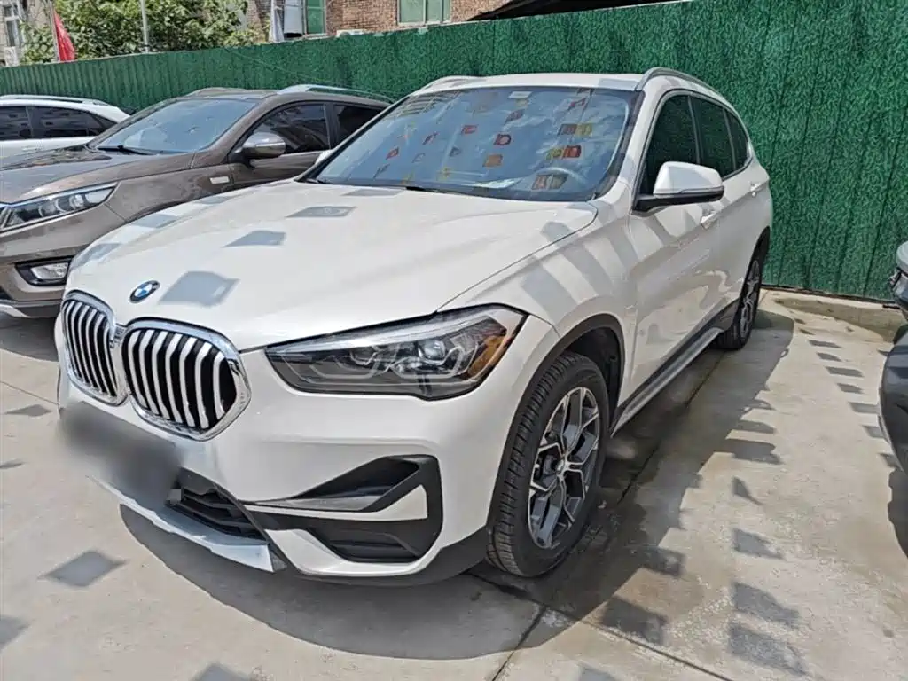 BMW X1 2020 — фото 1