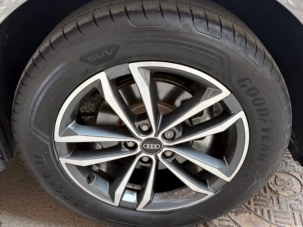 Audi Q3 2022 — фото 17