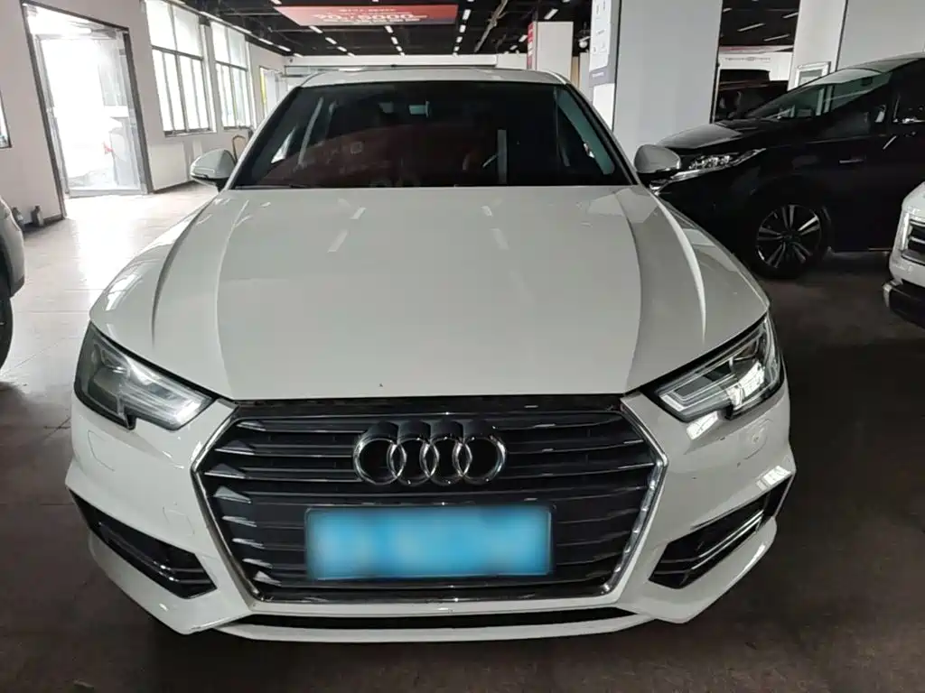 Audi A4L 2018 — фото 3