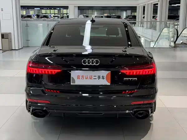 Audi A6L 2022