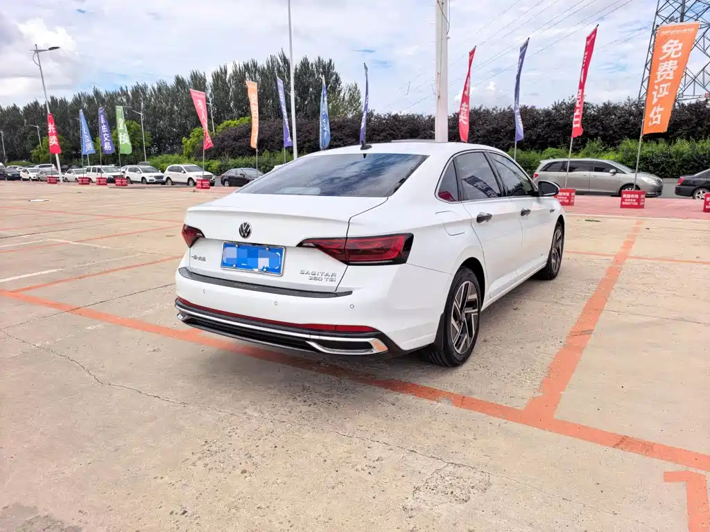 Volkswagen Sagitar 2023