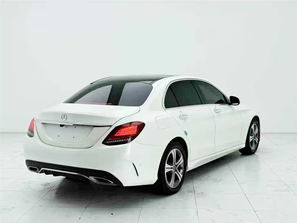 Mercedes-Benz C-Class 2019 — фото 9