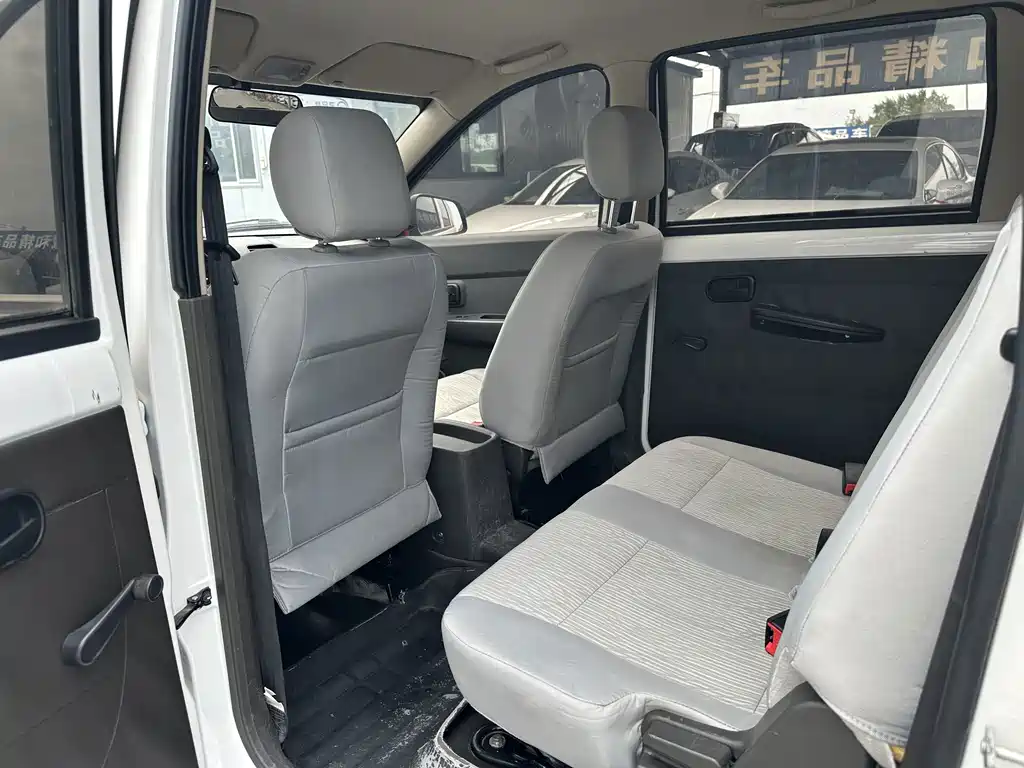 Wuling Hongguang 2021