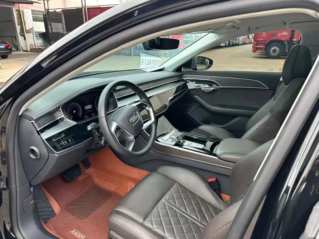 Audi A8 2022