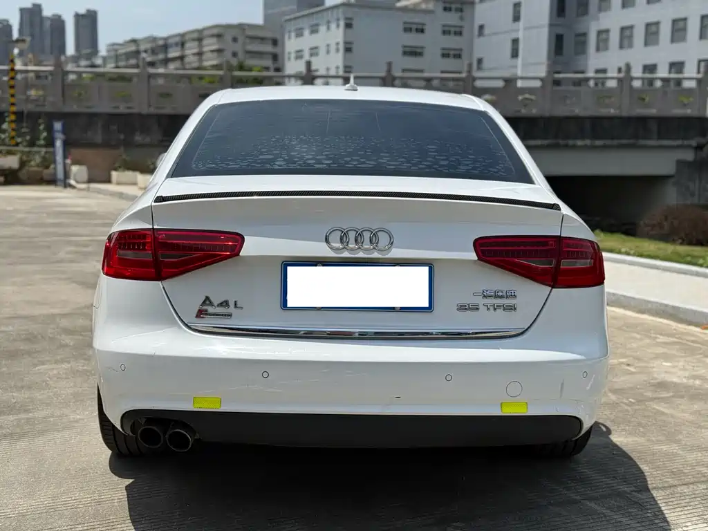 Audi A4L 2016 — фото 4
