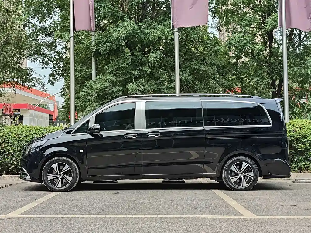Mercedes-Benz Vito 2025