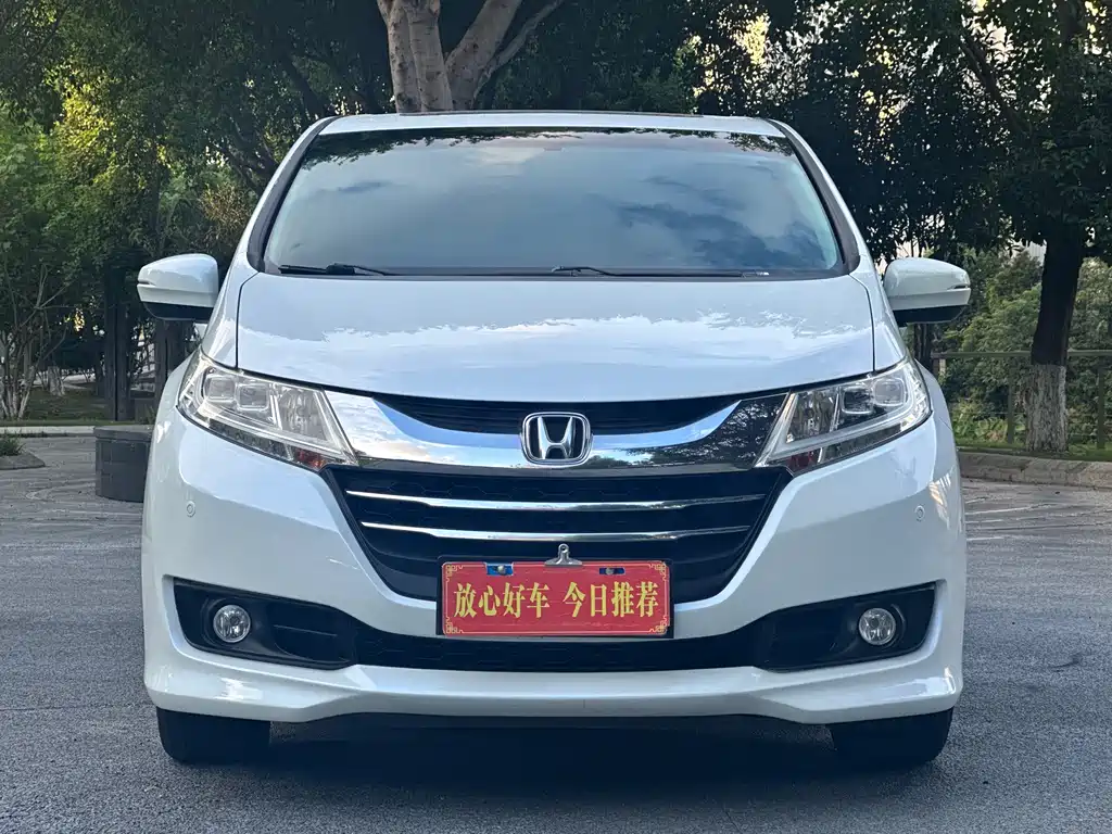 Honda Odyssey 2018 — фото 2