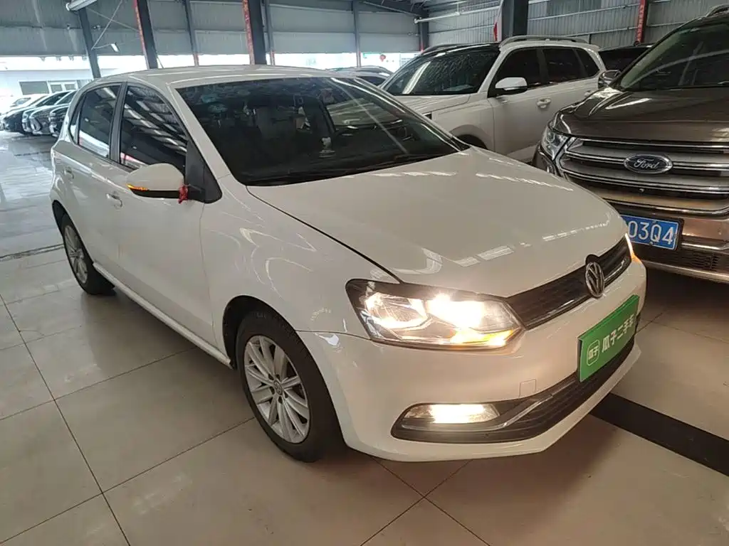 Volkswagen Polo 2015