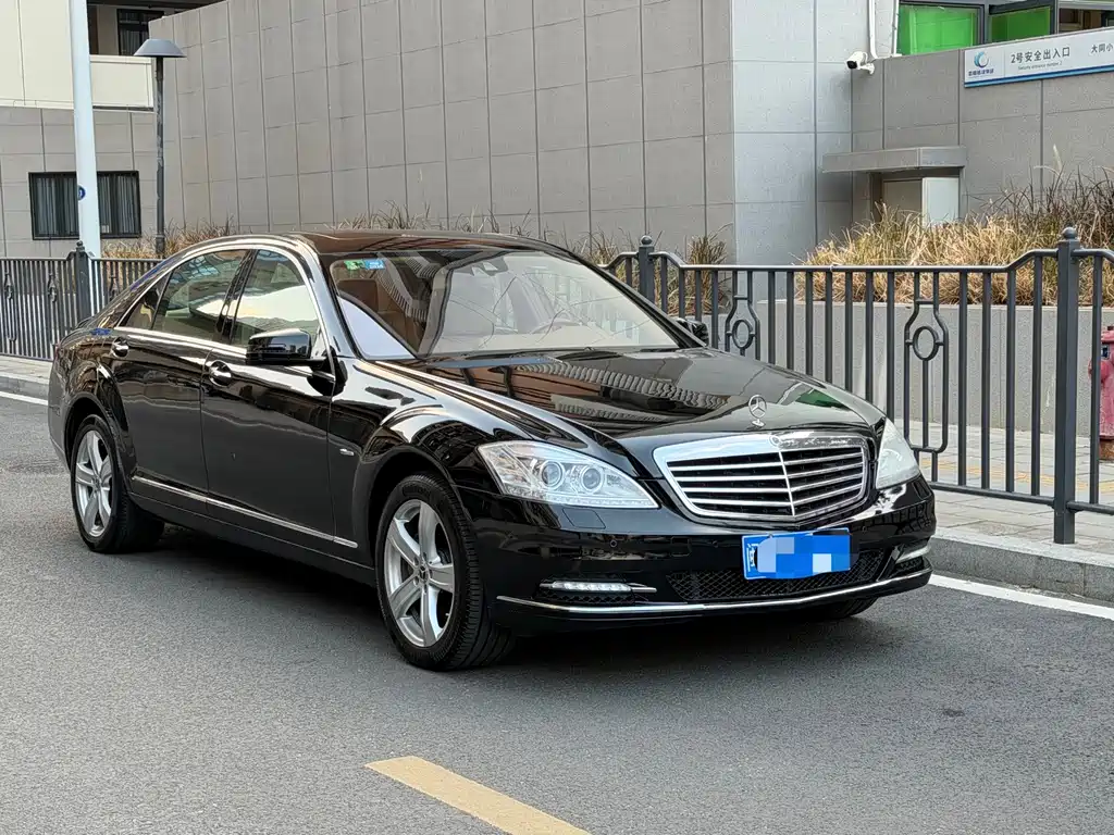 Mercedes-Benz S-Class 2010 — фото 3