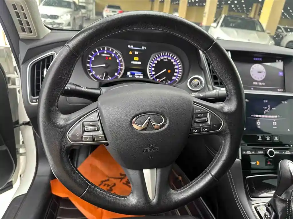 Infiniti Q50L 2017