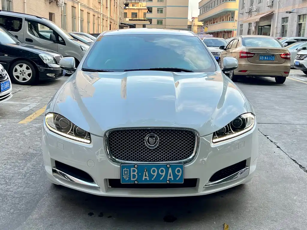 Jaguar XF 2014 — фото 2