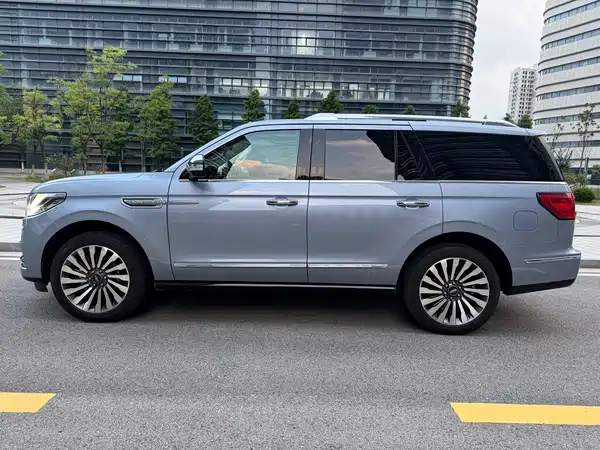 Lincoln Navigator 2019