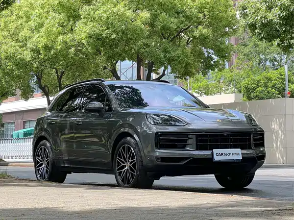 Porsche Cayenne 2025