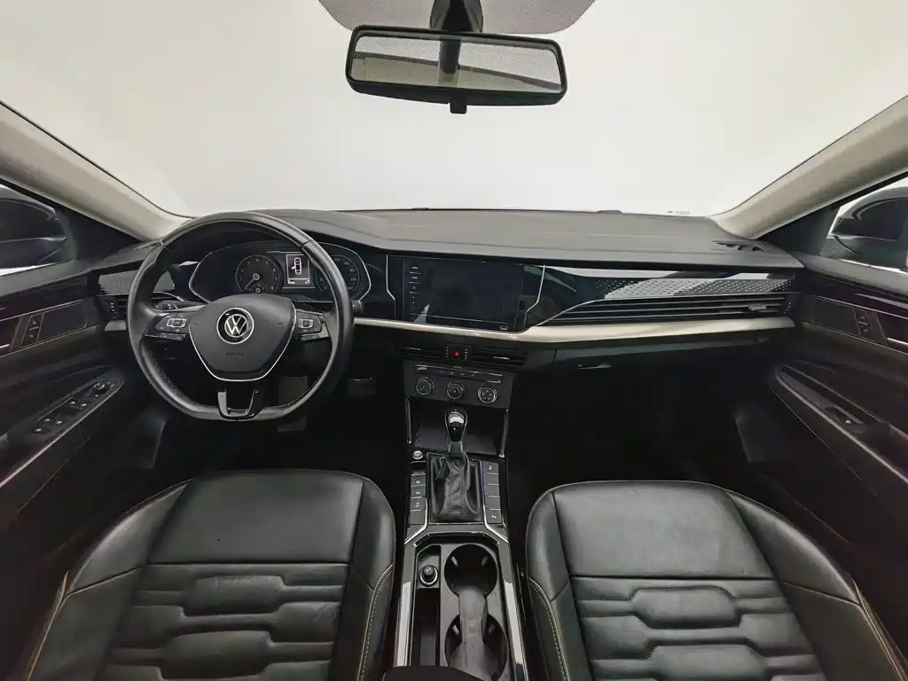 Volkswagen Passat 2021