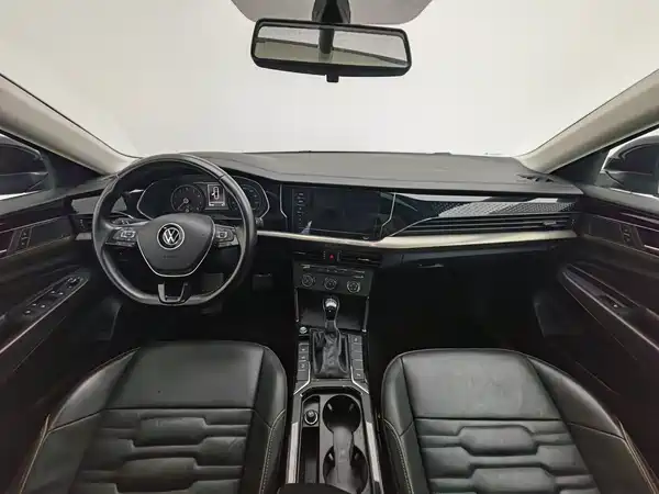 Volkswagen Passat 2021