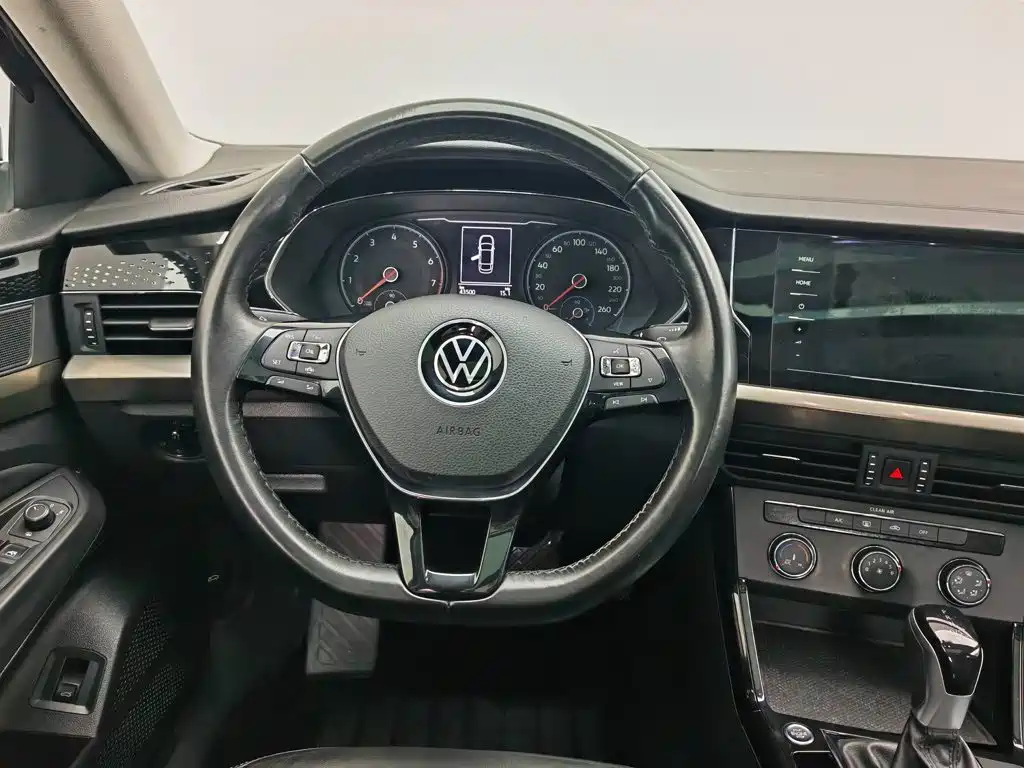 Volkswagen Passat 2021 — фото 11