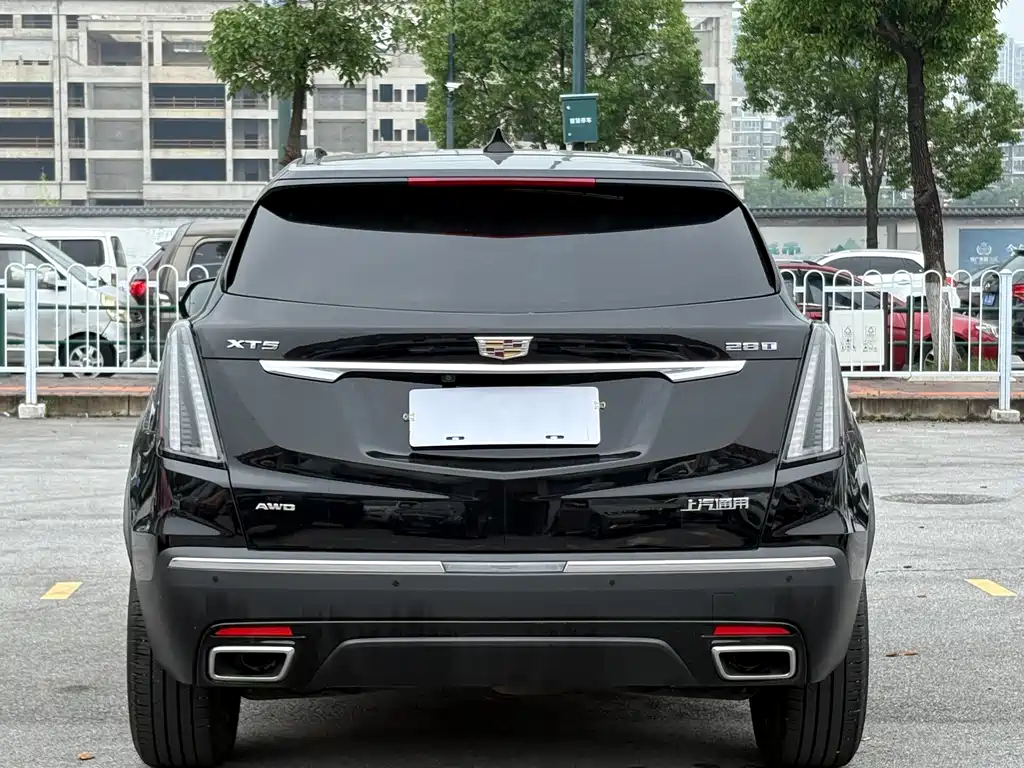 Cadillac XT5 2023 — фото 7